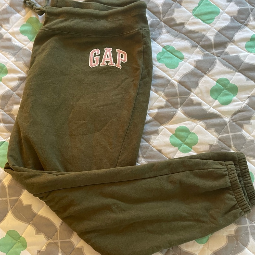 Gap sweatpants